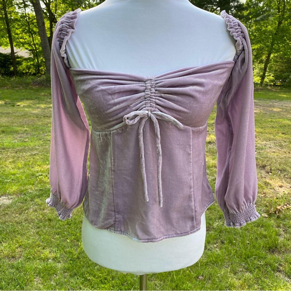 INTERMIX TOP LILAC PURPLE VELOUR ON OFF SHOULDER SIZE 4 - Picture 2 of 10